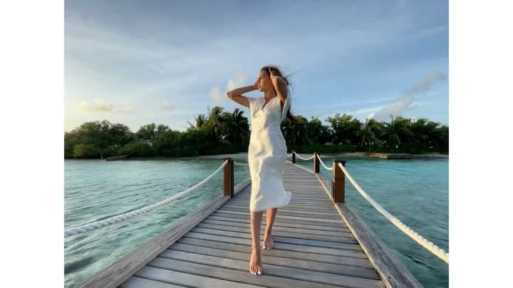 マルガリータ・マムンのインスタグラム：「кусочек лета」
