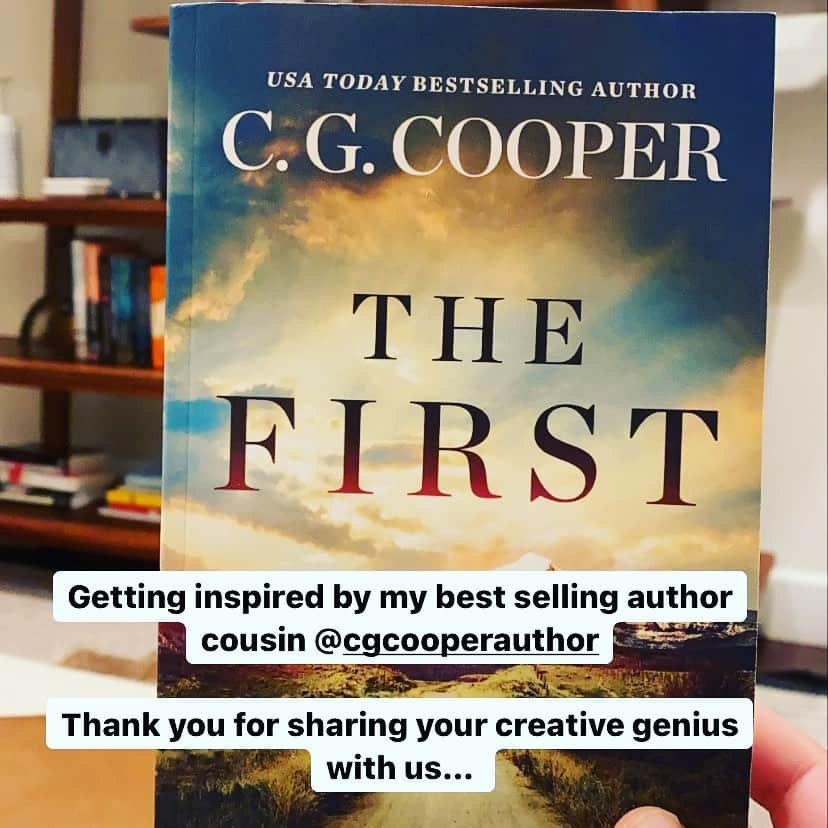 コートニー・トンプソンのインスタグラム：「Proud of my badass cousin! @cgcooperauthor」