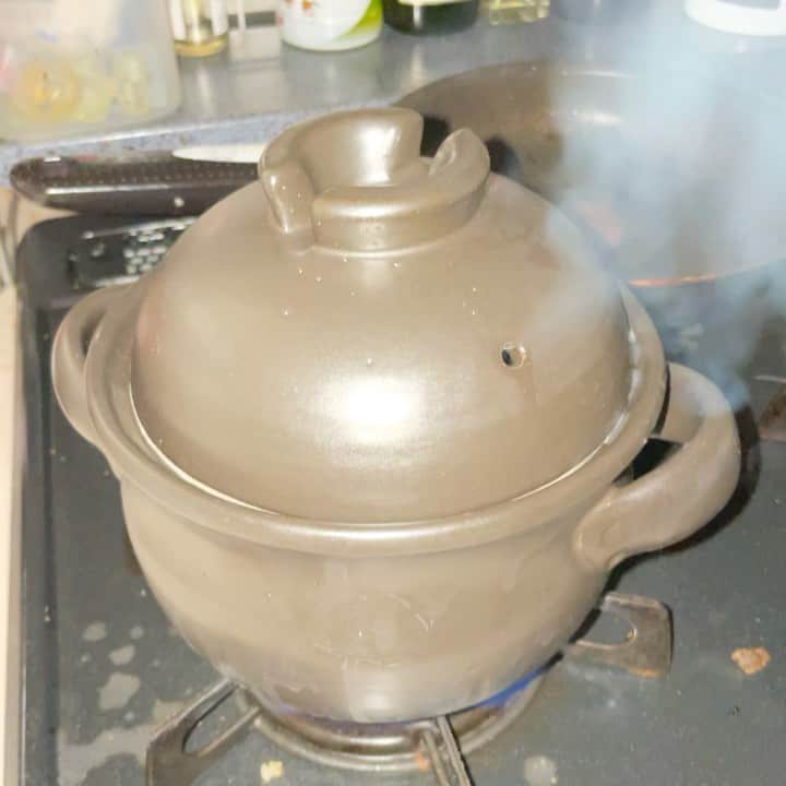 小塚崇彦のインスタグラム：「土鍋仕入れました  #土鍋 #ご飯 #小塚自炊部」