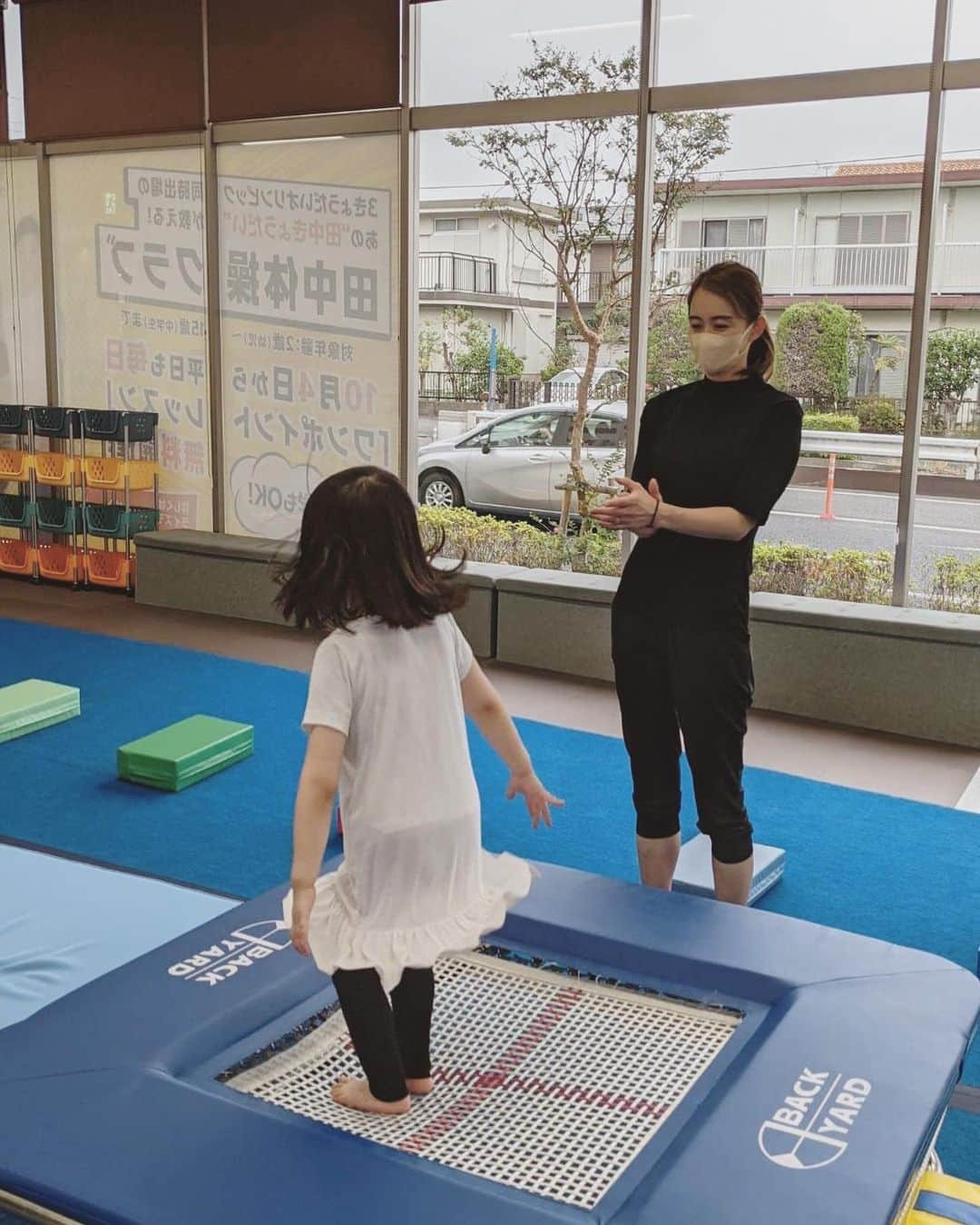 田中理恵さんのインスタグラム写真 - (田中理恵Instagram)「子供が興味を持ってくれる瞬間はすごく嬉しいですね😌‼︎‼︎  10月16日、17日は私、田中理恵がゲストコーチでワンポイントレッスンを行います🤸‍♀️お気軽にご参加ください！  入会お申込み受付中！ forms.gle/PuFPKhDuzRkgxk…  10/23〜31は、無料体験会を実施します！ docs.google.com/forms/d/e/1FAI…  #ライズモール戸塚 #田中理恵 #田中和仁 #佐藤巧 #ニューオープン」10月13日 17時26分 - riiiiiie611