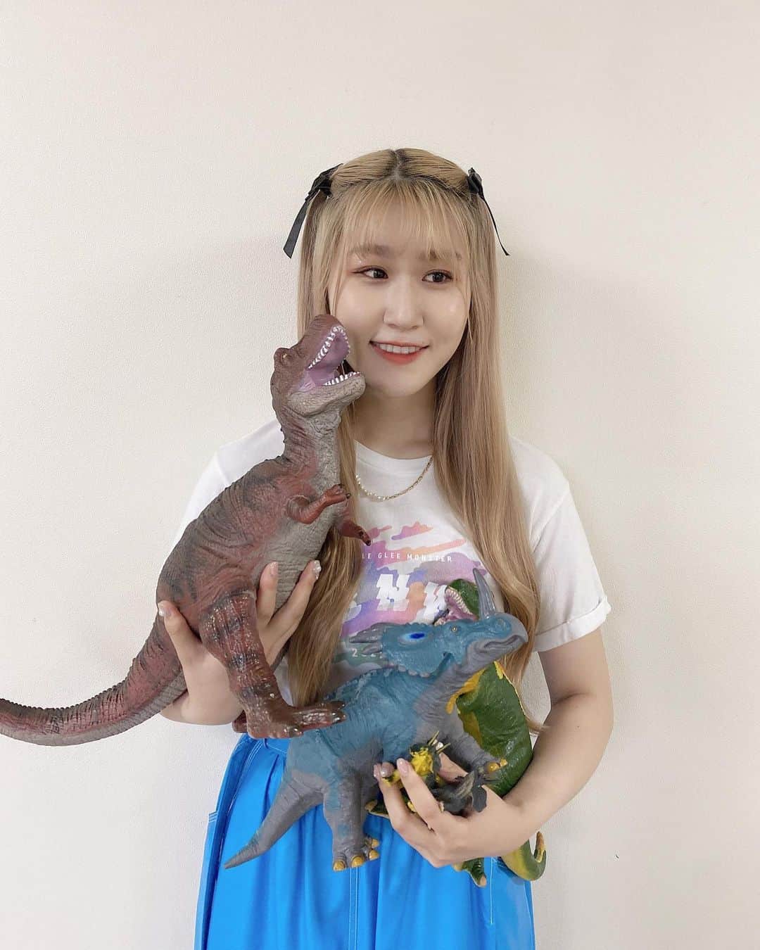 かれん（古賀かれん）さんのインスタグラム写真 - (かれん（古賀かれん）Instagram)「BRIGHT NEW WORLD  福井・来てくださった皆さま ありがとうございました！🦖🦕  たくさんの恐竜に囲まれてました！🦖🦕」9月19日 20時44分 - lgm_karen_official