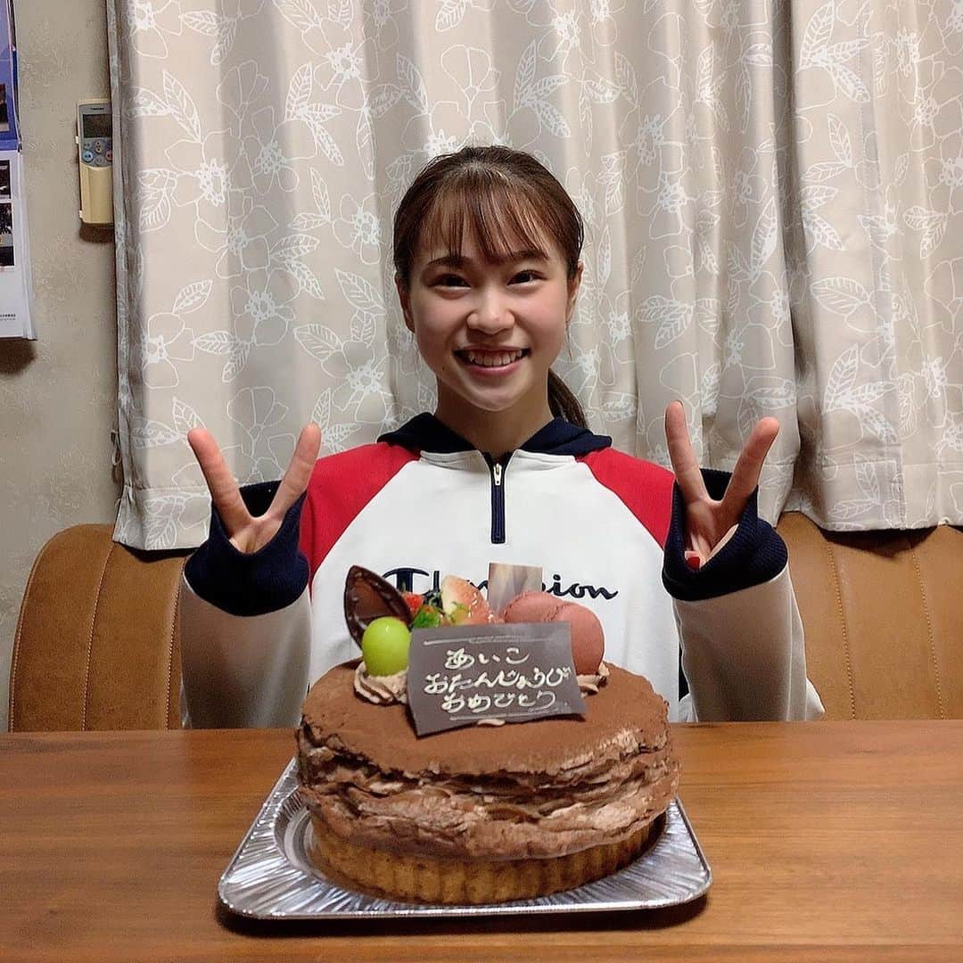 杉原愛子さんのインスタグラム写真 - (杉原愛子Instagram)「22歳になりました(✌🏻️* ॑¯ ॑*✌🏻️) まだまだ未熟者ですが、22歳もよろしくお願い致します😊🙇‍♂️ 沢山のお祝いメッセージありがとうございます🥰💕 #Mybirthday #20210919 #HBD #Champion」9月19日 21時44分 - aiko_sugihara