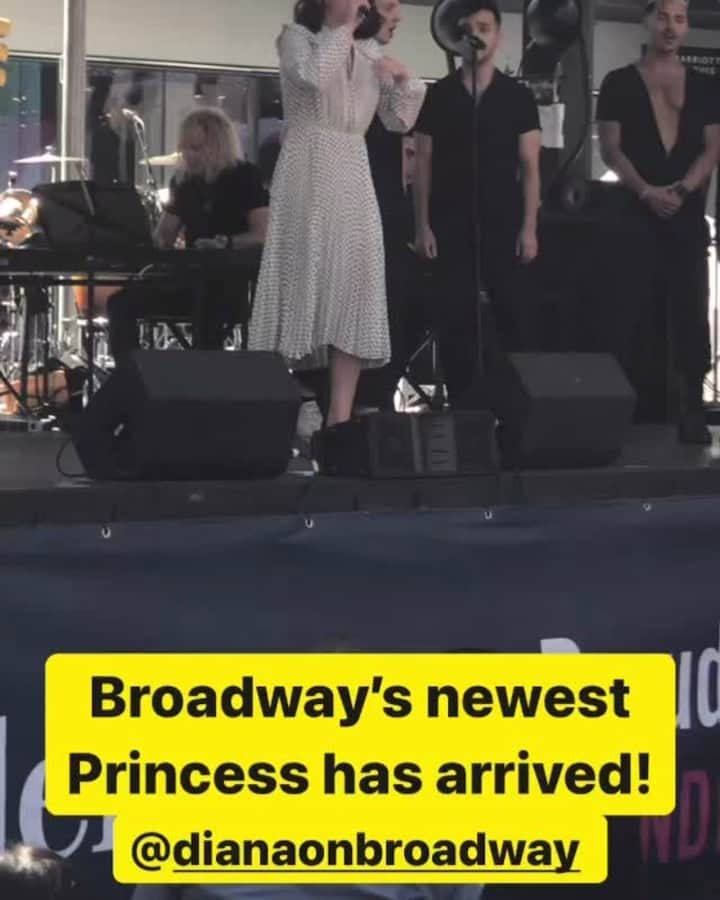 デヴィッド・ブライアンのインスタグラム：「And this One too 😎👸🎤🎹🎶🎉🎉🎉🎉🔥 @dianaonbroadway @thebigdewaal @bonjovi #dbdavidbryan」