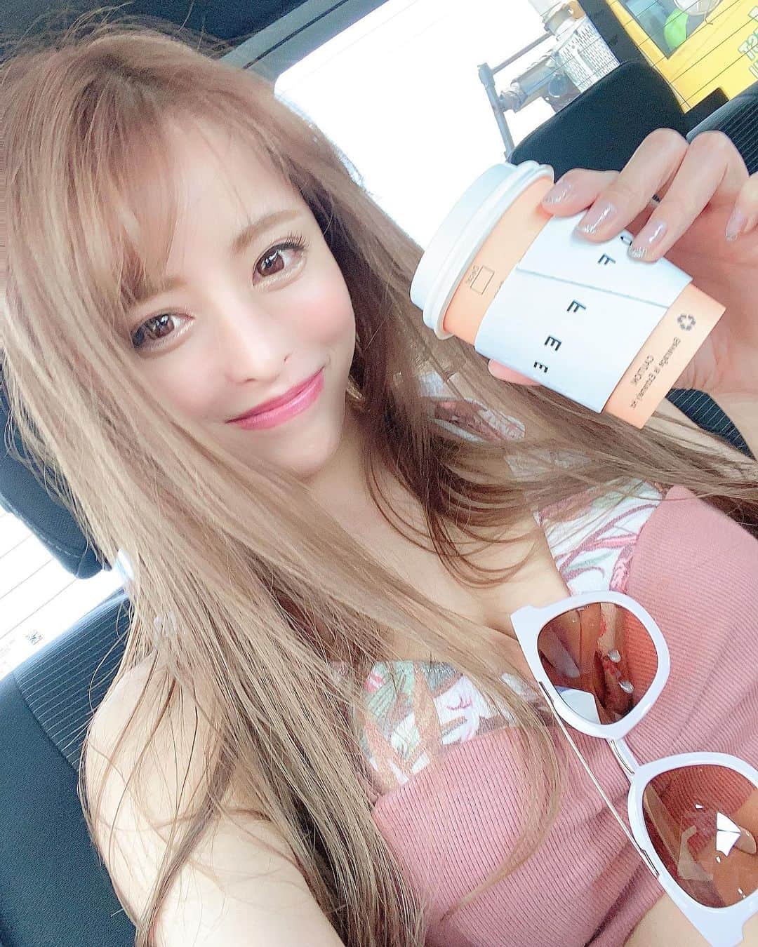 ririさんのインスタグラム写真 - (ririInstagram)「ロングもよき？🤔🌺  #selfie」9月20日 20時44分 - riri.ribon