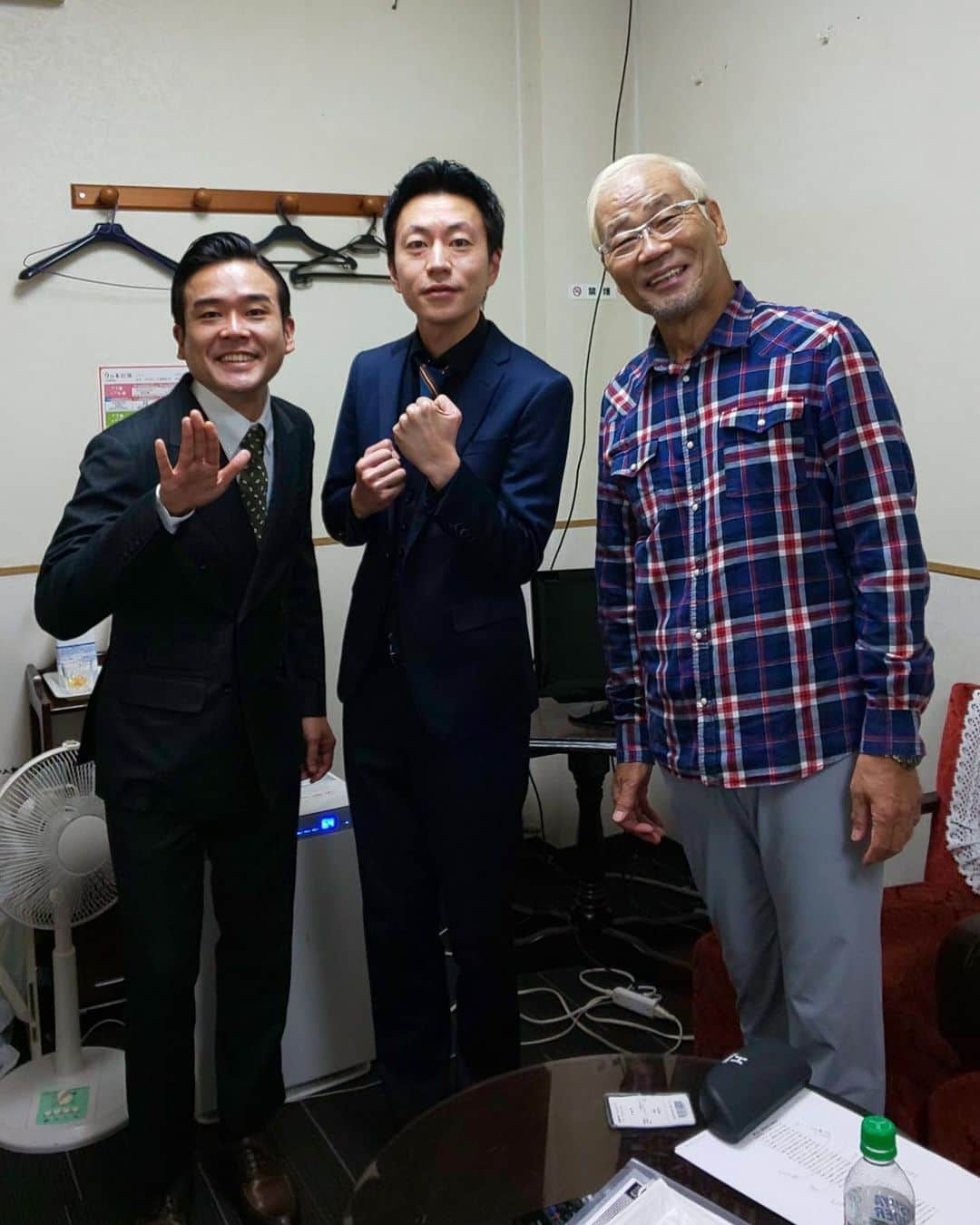 酒井孝太のインスタグラム：「驚くことに この写真のシャッターボタン 押してくれてるのは阪神師匠なんです。 大切な1枚にさせて頂きます。」