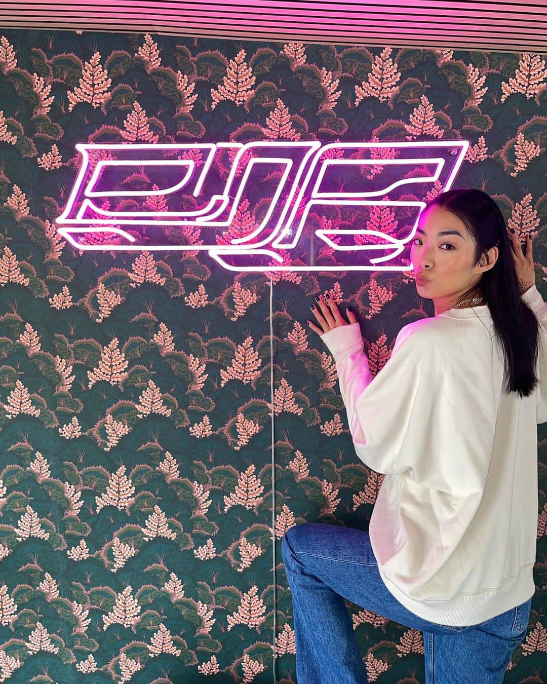 リナ・サワヤマのインスタグラム：「💗💖💗💖💗💖💗💖💗💖」