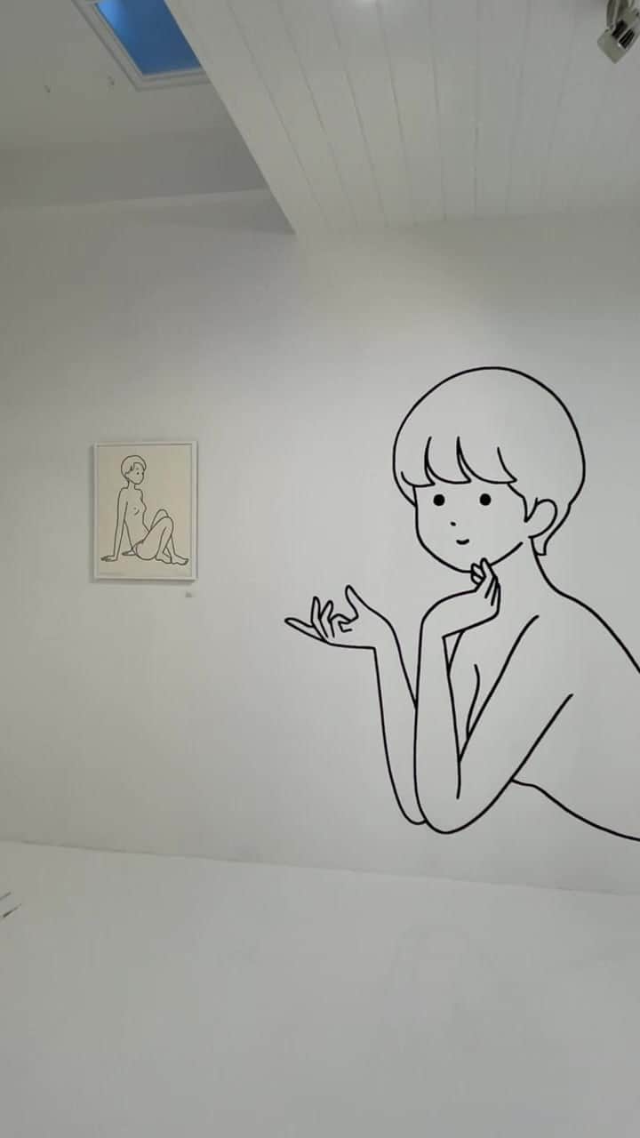 白根ゆたんぽのインスタグラム：「本日よりスタートした個展の様子をざっと」