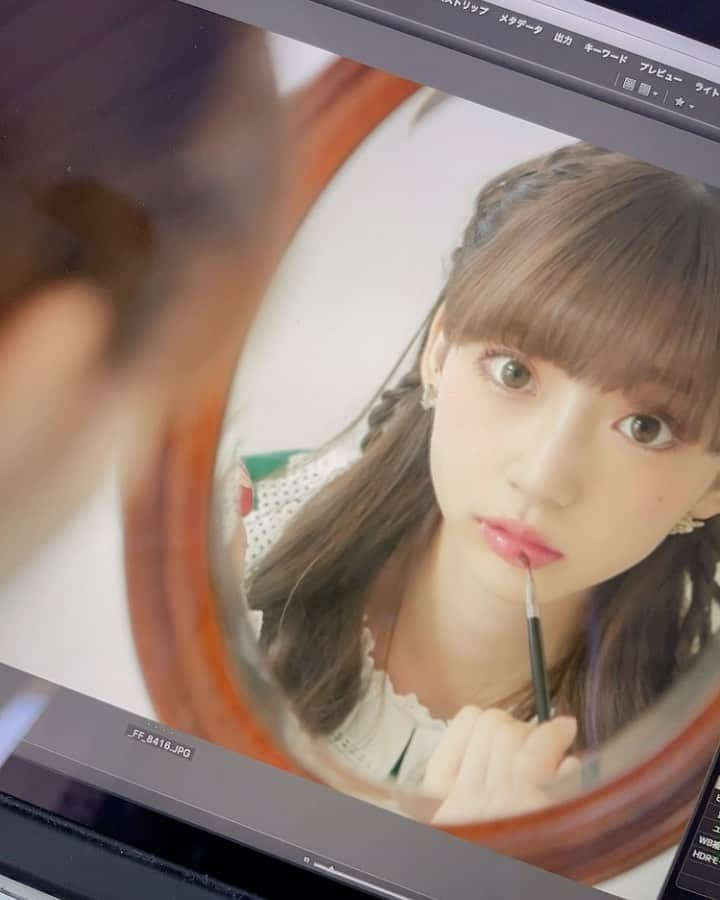 荻野由佳のインスタグラム：「JUNON 11月号 発売です😊 テーマは、おめかし！👗🌟 @janemarple_official   🩳@sachiemon  💄@san.risa.3   📖@junon_jp」