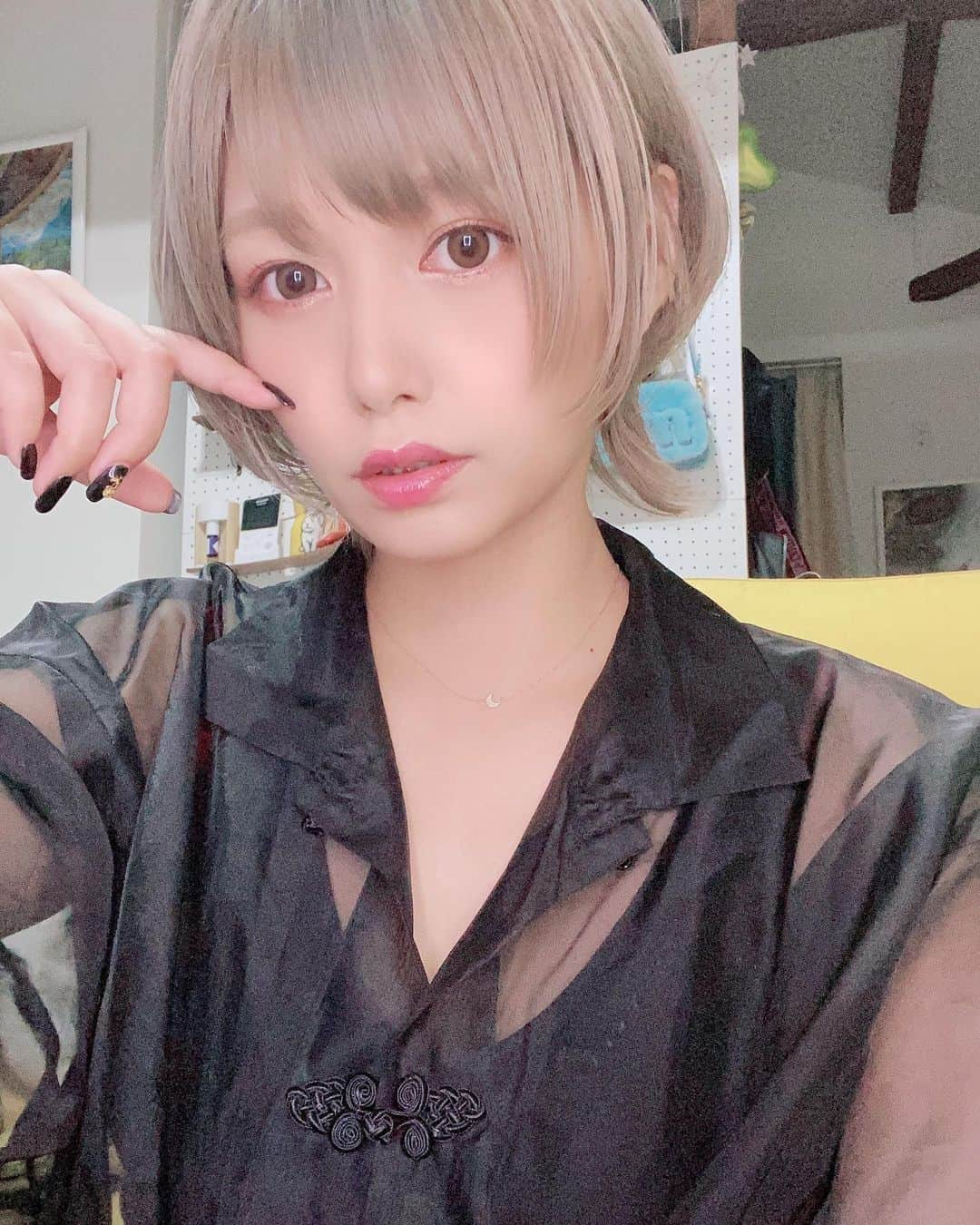 紺野ひかるさんのインスタグラム写真 - (紺野ひかるInstagram)「. ショートウルフ🐺 . .」9月21日 18時46分 - konno_hikaru