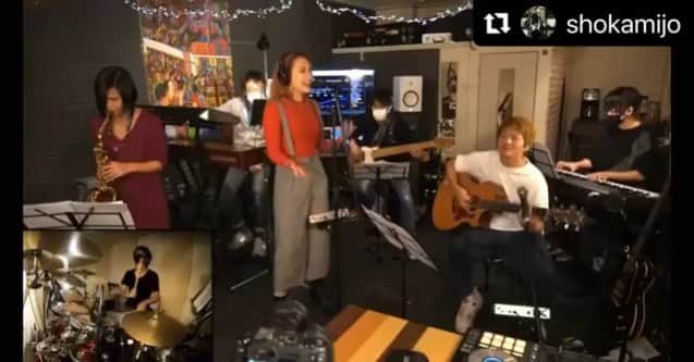 坂東慧のインスタグラム：「Sho’s Jam！めちゃくちゃ楽しみ！🙌 #Repost @shokamijo with @make_repost ・・・ 今週からSho's Jamは毎週木曜日に戻します！！！ そして毎週Acoustic Jamでやってましたがこれからはアコースティック編成なのかバンド編成なのかアコギ一本なのかは気分で変えてやりたい事をやっていくことにします！！ まあ感染状況も前より良くなってきたのもあるけどね。 なんで皆さんこれからも応援拡散よろしくお願いします。　 良い音楽していくのでみんなもそれを楽しみにしてもらえたら嬉しいです😆  9/23(木)Sho's Jam feat.Nadia  スタート20時半〜  Gt:Sho Kamijo Keys:Mako-T Bass:森光奏太 Sax:前田サラ Drums:坂東慧 Vocal:Nadia  YOUTUBEライブでこちらのアカウントから生配信されます！  https://www.youtube.com/channel/UC8oMT5olQP2-lE25m_7Puvg  ライブを楽しんでもらえた方はミュージックチャージをご自身がこちらのサイトの中にあるSho's Jam9/23から金額選択してね↓ https://mosh.jp/shokamijo/home  #shosjam #AD DAISHIZENさんいます！ #コラボしてくれるアーティストさん随時募集中」