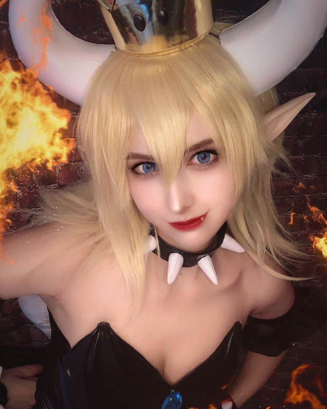 Lizのインスタグラム：「クッパ姫3周年らしい👸🔥💕 .  . #クッパ姫 #クッパ #コスプレ #コスプレイヤー #cosplayer #cosplay #bowsette #bowsettecosplay #cosplayergirl #streamer  #twitchstreamer」