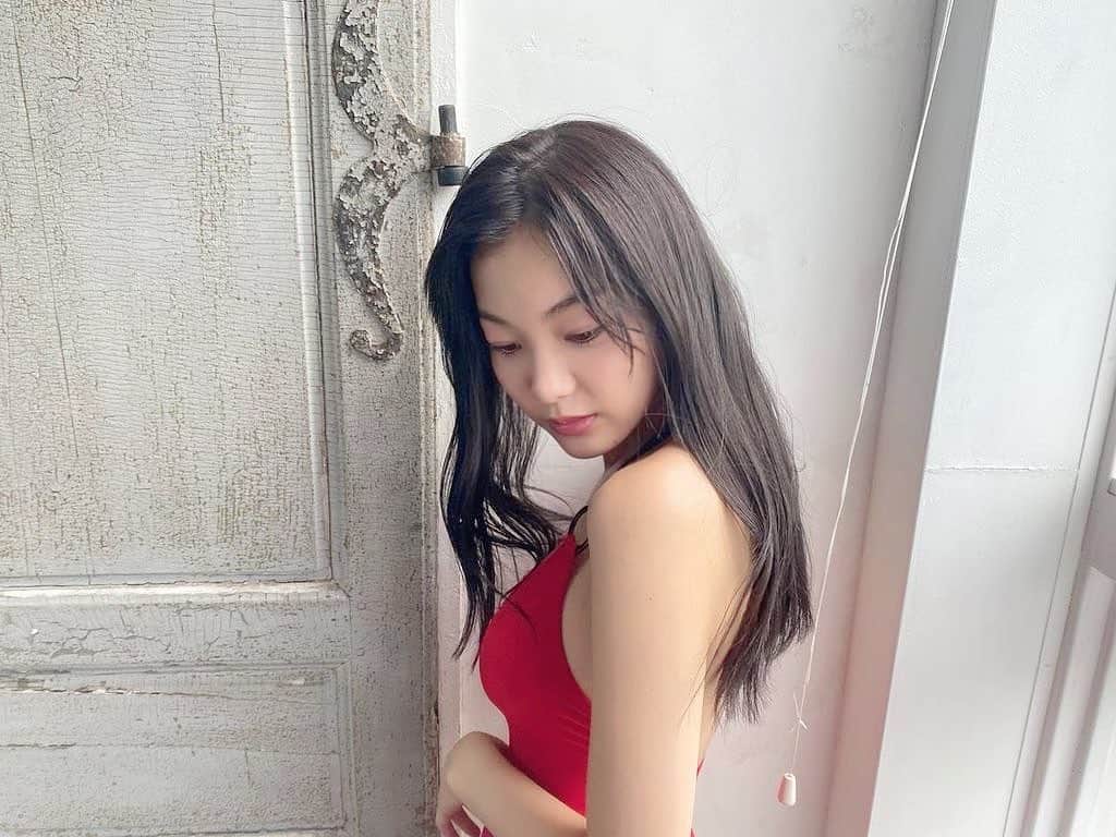吉澤遥奈のインスタグラム：「🌙」