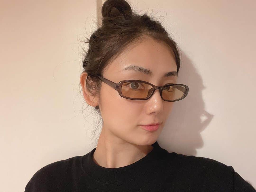 片山萌美さんのインスタグラム写真 - (片山萌美Instagram)「メガネの片山さん。  #moemikatayama  #gu #100均」9月22日 0時10分 - moet_mi