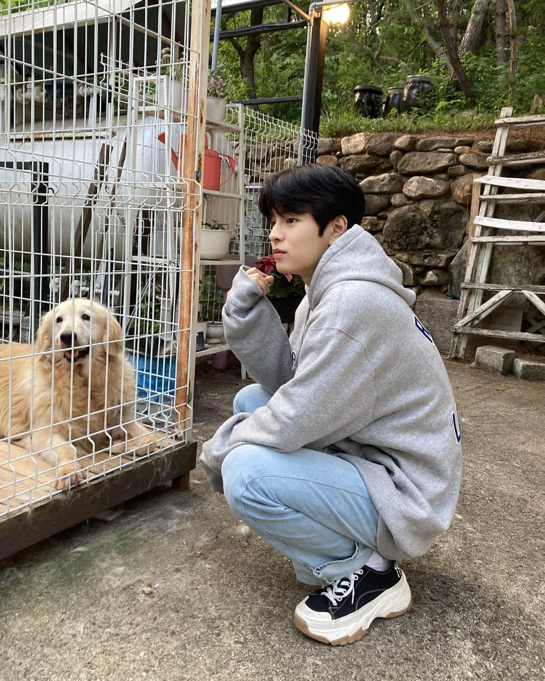 Stray Kidsさんのインスタグラム写真 - (Stray KidsInstagram)「내가 더 고마운 하루🥰 🐶🤍  #승스타그램」9月22日 0時36分 - realstraykids