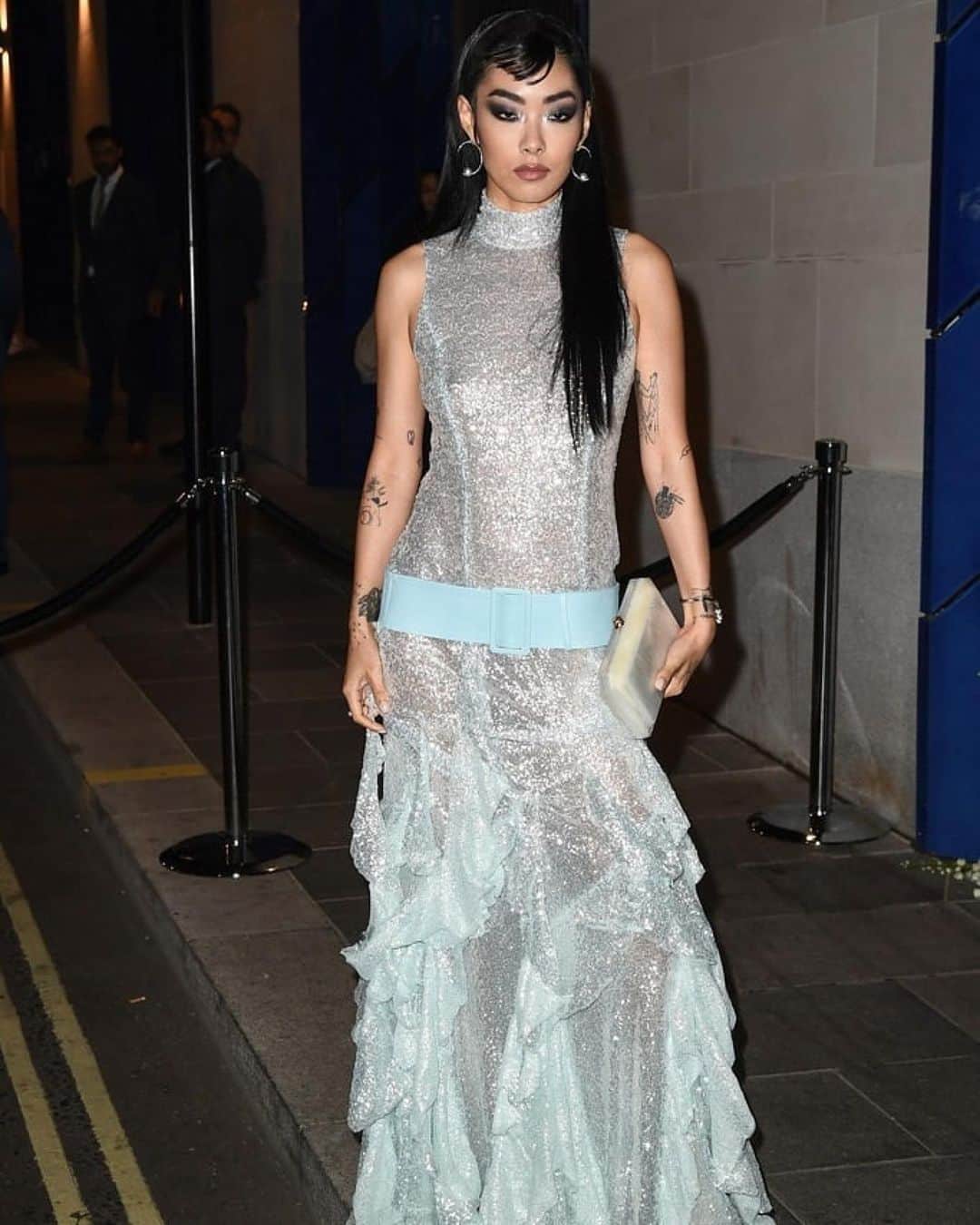 リナ・サワヤマのインスタグラム：「ty @britishvogue @tiffanyandco for the gorgey night !!!」