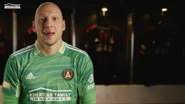ブラッド・グザンのインスタグラム：「Hey @ATLUTD fans, @AmFam is giving away THE best seats in the stadium for the home game on October 30! Enter for the chance to be close to the action as we take the field. Enter now at AmFam.com/United」