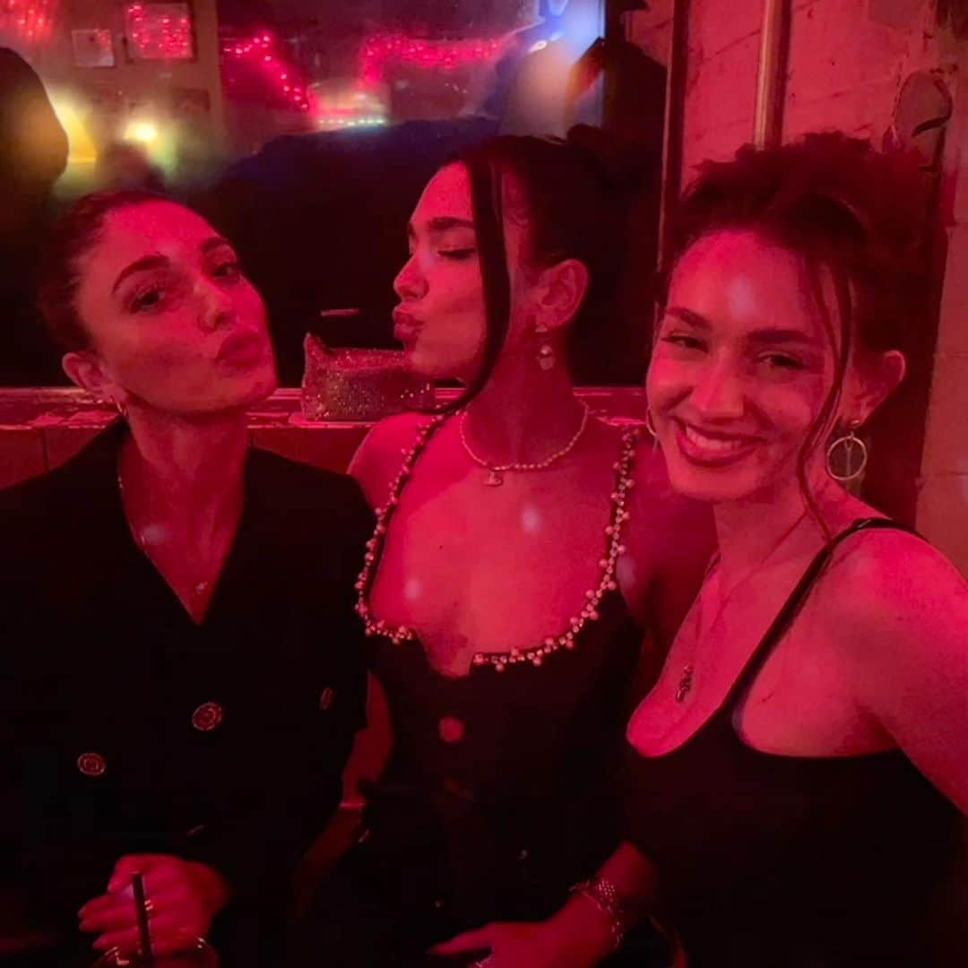 デュア・リパさんのインスタグラム写真 - (デュア・リパInstagram)「I ❤️ NYC」9月22日 4時26分 - dualipa