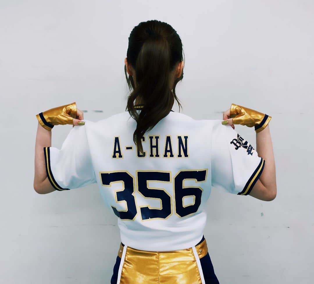 のインスタグラム：「おはようございます😊😊  ニックネームユニホーム A-CHAN(あーちゃん)です💚  今日から 連戦応援頑張りましょうね❤️❤️❤️   #オリックス #Bs2021 #BsGirls #プロ野球  #selfie  #オリックスバファローズ  #ORIX #instagram  #amane_356 #follow #일본야구 #일본 #프로야구  #세루카　#셀카  #셀스타그램 #팔로우 #일상 　#데일리룩 #셀피  #粉我 #时装 #棒球 #スポーツ  #人像攝影　#치어리더 #NPB #fllowme #avex」