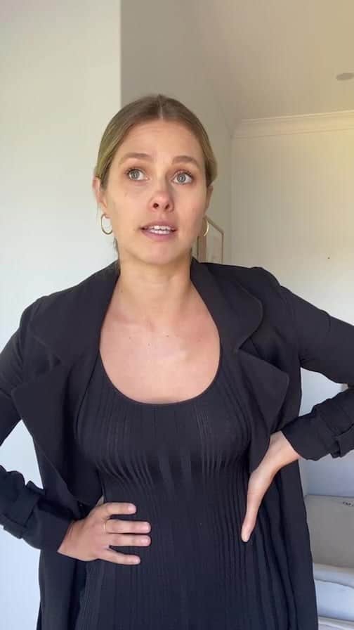 ナタリー・ジェーン・ローザーのインスタグラム：「17 weeks post op. And on struggle street. Just an update.」