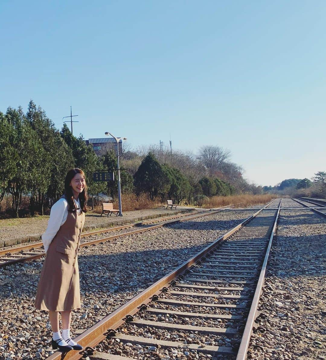 ユナさんのインスタグラム写真 - (ユナInstagram)「기찻길🚂 #영화 #기적」9月22日 16時15分 - yoona__lim