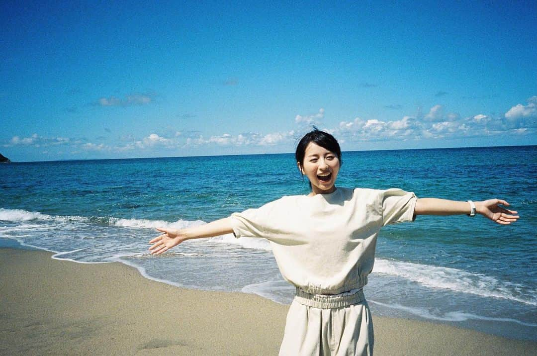 ロンモンロウさんのインスタグラム写真 - (ロンモンロウInstagram)「ロマンチックなブルー  #福岡 #糸島  #film #カメラロンロン #nikonaf600  @lializiko」9月22日 17時41分 - ronmonroe_official