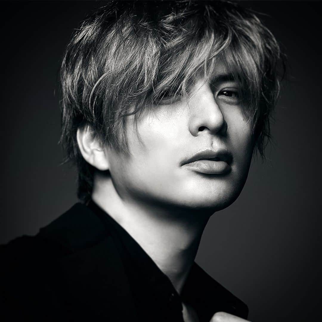 城田優のインスタグラム：「“LOVE&PEACE”  近々、喜んでもらえる発表もあるから、楽しみにしててねー☺︎  #らぶぴ #みんなで最高の場所作りましょ #ファンクラブ  #fanclub」