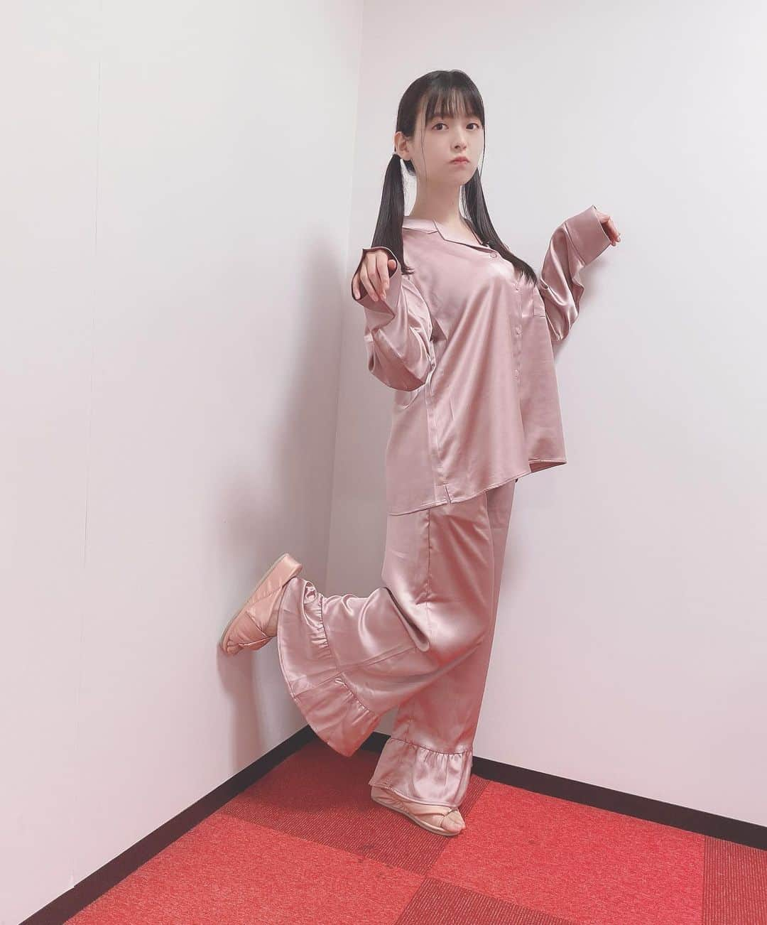 上坂すみれさんのインスタグラム写真 - (上坂すみれInstagram)「とぅるとぅるジェラピケ回〜！ おやすみなさいませ(「・ω・)「  #小松上坂愛美と夜あそび  #jelatopique  #上坂すみれ」9月23日 0時06分 - uesaka_sumire