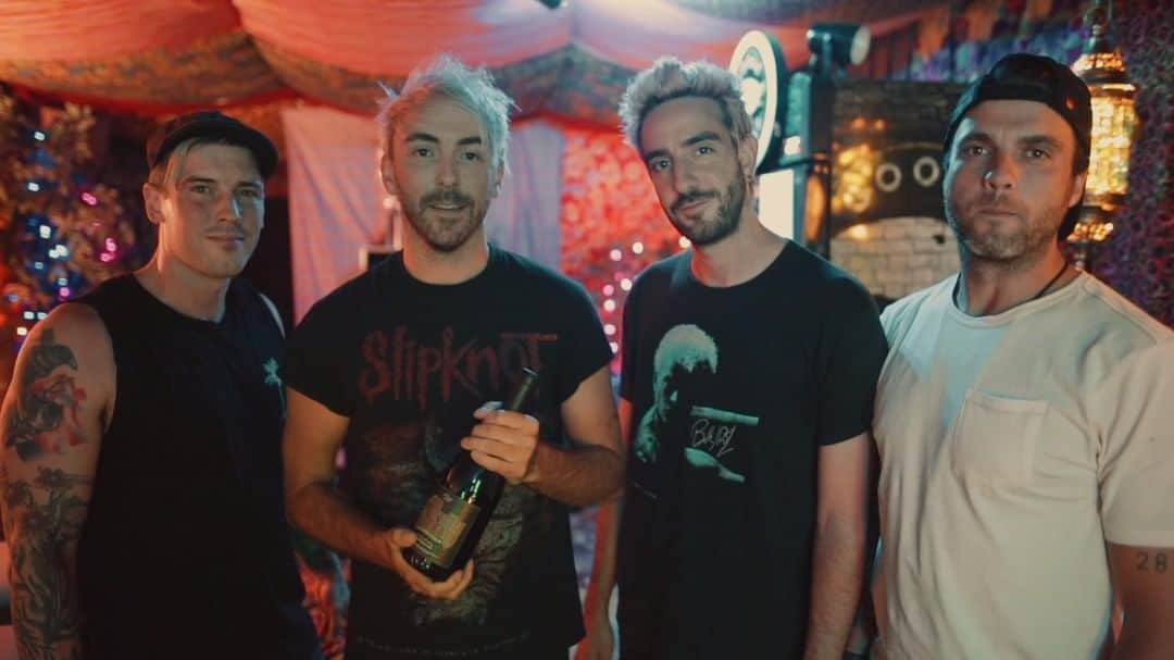 All Time Lowのインスタグラム：「The wine boys are back 🍷 Announcing our new PRETTY VENOM 2019 Pinot Noir. Wine experts (us) describe it as “yummy and tasty with spicy hints of cherry.” It’s the best venom you’ll ever sip! Order now at everythingiswine.alltimelow.com」