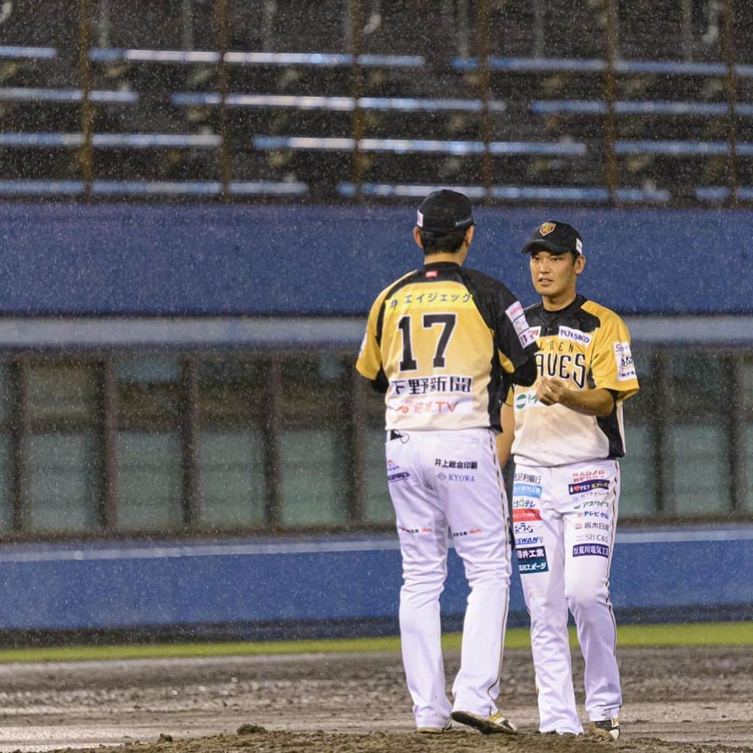 村中恭兵のインスタグラム：「9月22日に球団から発表がありましたが、今シーズンでプロ野球選手として引退する事にしました❗️ 本当に多くの方々の支えがあってこの日を迎えられたと思っています。 本当にありがとうございました🙇‍♂️ 栃木ゴールデンブレーブス、神奈川フューチャードリームの関係者の皆様にはこの様な機会を作っていただきとても感謝しています❗️ #BCリーグ #栃木ゴールデンブレーブス #神奈川フューチャードリームス #野球」