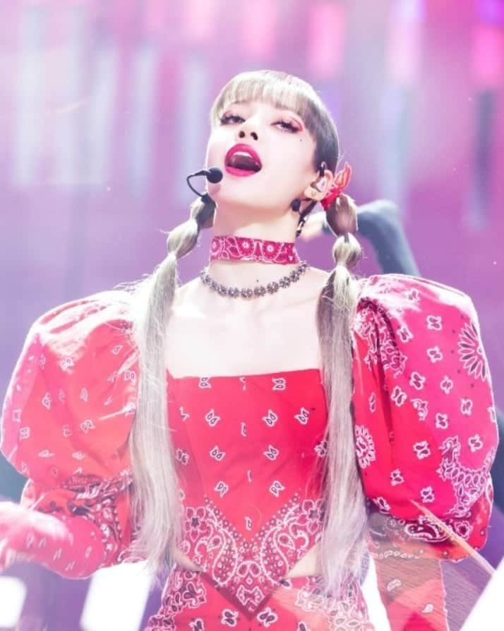 リサさんのインスタグラム写真 - (リサInstagram)「[PHOTOS] SBS PD NOTE "[Solo Debut] LISA - LALISA" . . . #LISA #LALISA #리사 #블랙핑크 #BLACKPINK #LALISAMANOBAN #LALISAMANOBAL #blackpinklisa #lisablackpink」9月23日 15時17分 - lisa.blackpink