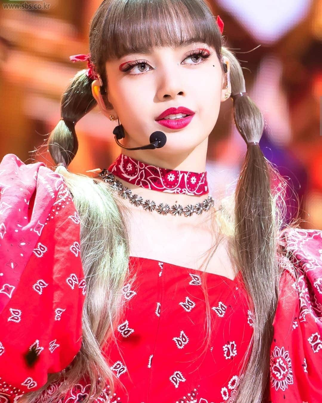 リサさんのインスタグラム写真 - (リサInstagram)「[PHOTOS] SBS PD NOTE "[Solo Debut] LISA - LALISA" . . . #LISA #LALISA #리사 #블랙핑크 #BLACKPINK #LALISAMANOBAN #LALISAMANOBAL #blackpinklisa #lisablackpink」9月23日 15時17分 - lisa.blackpink