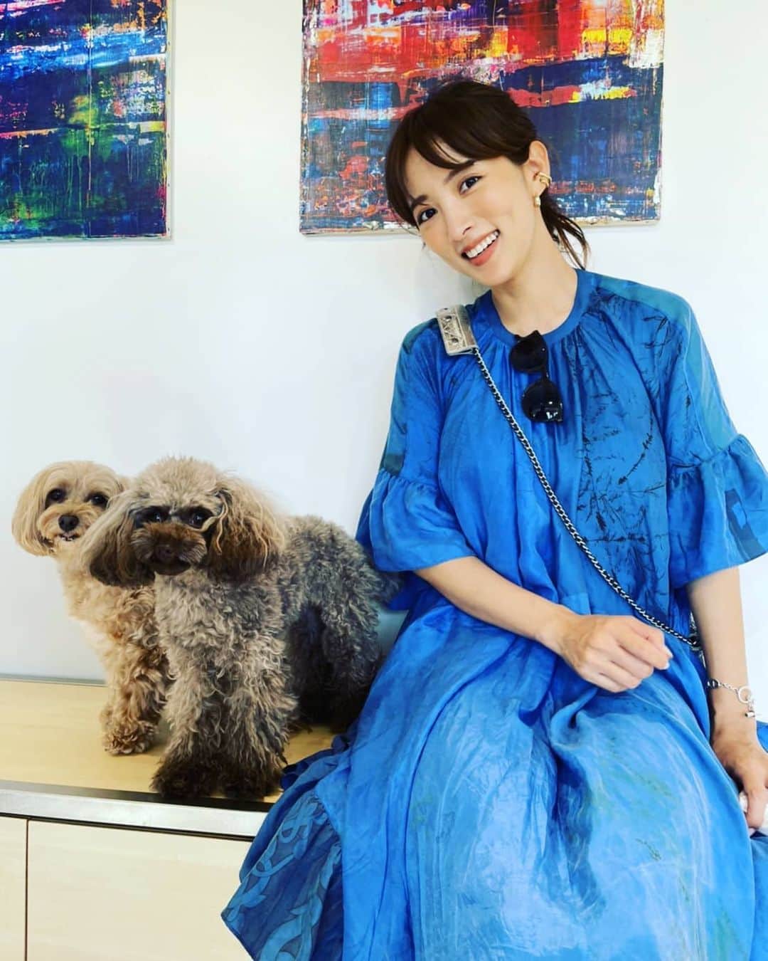 のインスタグラム：「すでに激励のコメントありがとうございます!   私事で大変恐縮ではございますが、この度お腹の中に小さな命を授かりました。   今はただただ無事に赤ちゃんが産まれてくることを心から願っています。 関係者の皆様、応援してくださる皆様に感謝しながら母になる準備を進めて参りたいと思います。 今後とも暖かく見守って頂ければ幸いです。  夏菜🍀」