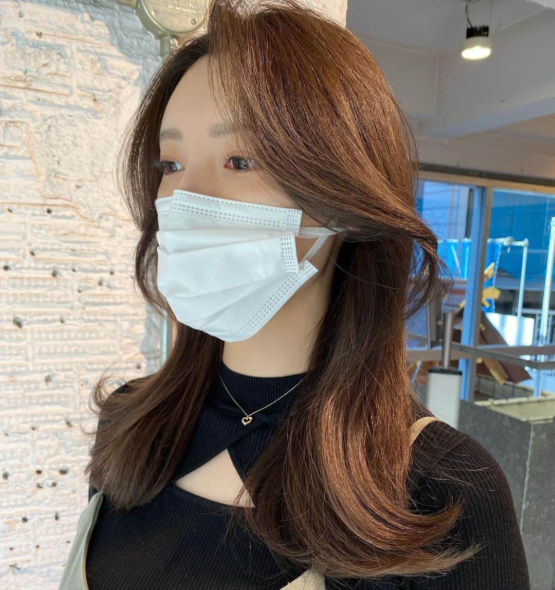 森沢かなのインスタグラム：「かわいい髪色になりました🆕 正面は撮り忘れた😂」