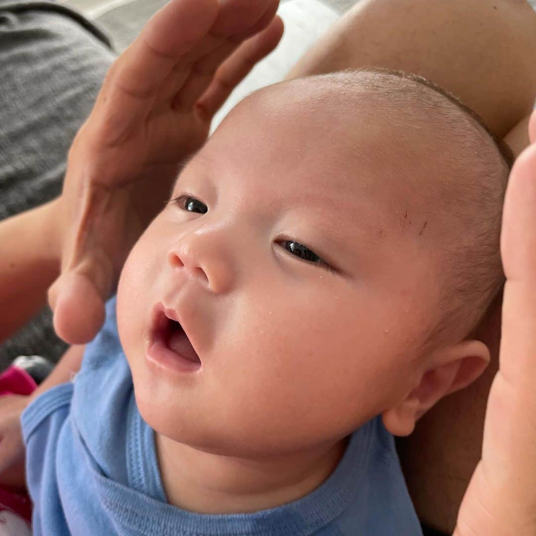 エハラマサヒロさんのインスタグラム写真 - (エハラマサヒロInstagram)「赤ちゃんおにぎりが出来るまで😁  #エハラ家の恒例行事カッコいい #赤ちゃんおにぎり作ったのが僕だと言うのがあんまり知られてなくてカッコいい #赤ちゃんおにぎり」9月23日 14時24分 - eharamasahiro