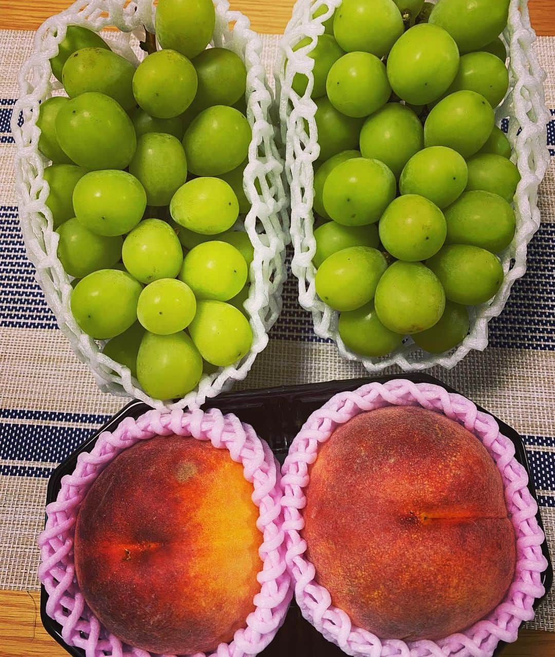 のインスタグラム：「もう最後かなぁ🍑🍇」