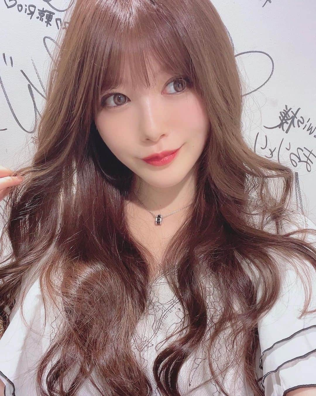 相沢みなみさんのインスタグラム写真 - (相沢みなみInstagram)「ヘアメンテday💇🏻‍♀️ 毎度完璧に可愛いカラー🥺✨ 秋っぽくして頂きました🍁 . いつもありがとう🤎 L'wis : 担当 @makoto__kamijo  . my hair is like autumn color <33 . 去了美容院💗 秋色很可爱🍂 . #相沢みなみ  #lwis #ルイス  #ヘアカラー #秋カラー  #autumn #haircolor  #autumncolors」9月23日 17時38分 - epoint2016