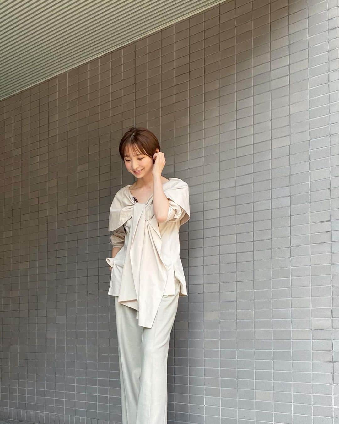篠田麻里子さんのインスタグラム写真 - (篠田麻里子Instagram)「今日は新しく始まる番組収録✨でした 楽しい番組が始まります😍  衣装 @stylings_official #大人カジュアル#収録」9月23日 19時43分 - shinodamariko3