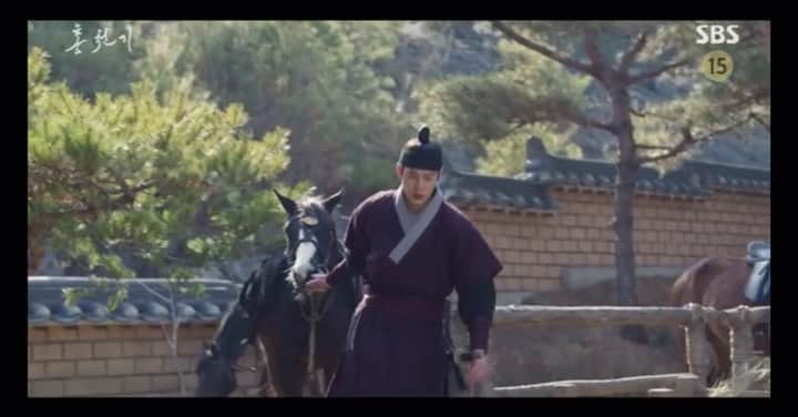 ソン・ウォンソクのインスタグラム：「#SBS#홍천기#무영 달려라~~~~~~🐎」