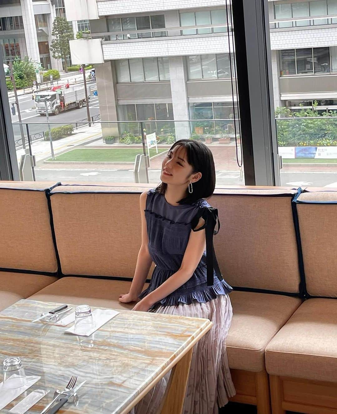 道重さゆみさんのインスタグラム写真 - (道重さゆみInstagram)「現在発売中の『美人百花10月号』掲載していただいていますっ❣️ 今月もいっぱい☺️ チェックよろしくお願いします❤️ @bijinhyakka  #美人百花 #美人百花10月号  10月号に載ってる 『9月号の好きなコーディネート』に 私がモデルをしたページのコーディネート2着も選ばれてて何か嬉しいな❤️ ここも毎月絶対みちゃゆ☺️」9月23日 23時34分 - sayumimichishige0713