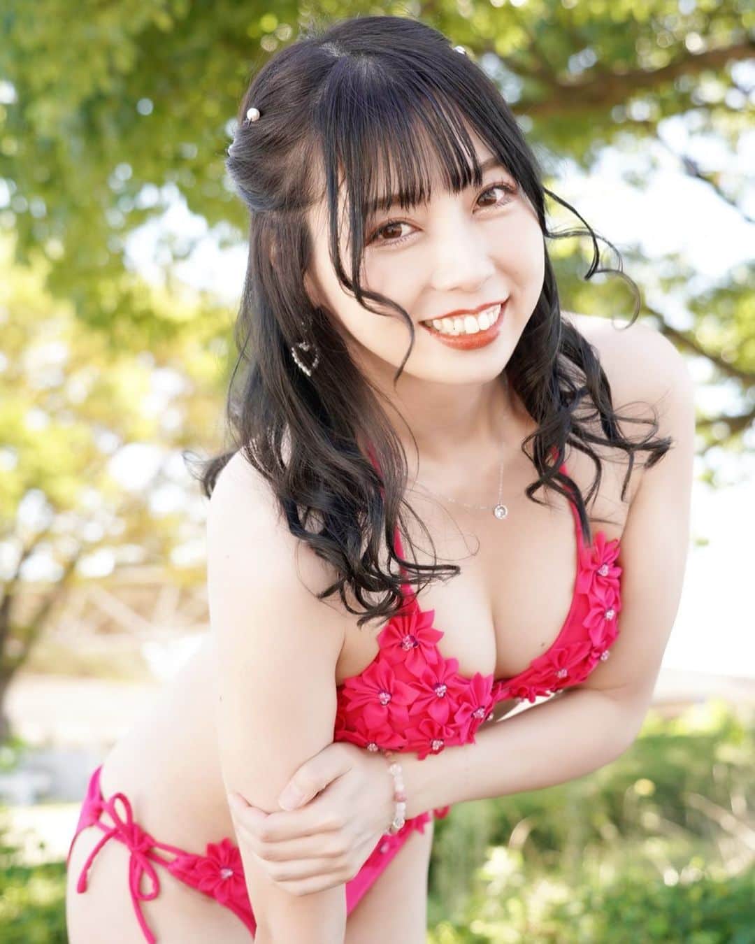 西原綾美のインスタグラム：「. 🌺🌺🌺🌺🌺🌺🌺🌺🌺🌺 . わたしがキミの彼女なら たくさん癒してあげるのになぁ🦩 . . . . . #撮影会モデル #プール撮影会  #グラドル #グラドル自画撮り部  #カメラ好きな人と繋がりたい #カメラマンさんと繋がりたい #カメラ好きな人と繋がりたい #プール #被写体モデル #ポートレート #ポートレート撮影 #ポートレート女子 #撮影会 #水着 #水着女子 #地下アイドル #川越水上公園 #川越  #高身長女子 #長身女子 #脚 #作品撮り #性感 #photography #japanesegirl #东京 #粉我 #ビキニ #インスタグラビア #お姉さん #癒し系女子」