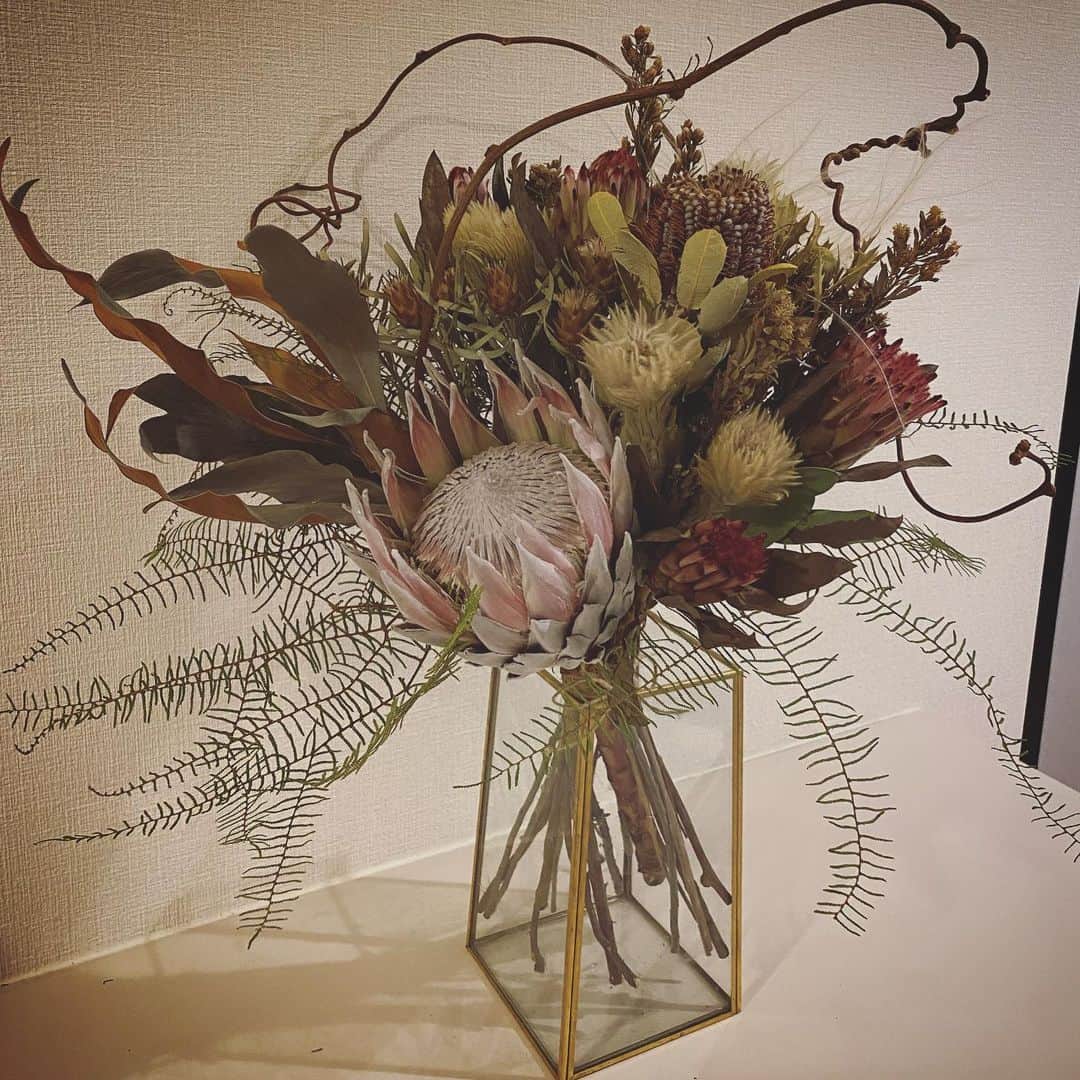 畑野ひろ子さんのインスタグラム写真 - (畑野ひろ子Instagram)「@willgarden_official  オーダー頂きましたネイティブブーケ。  #flowers #life #lifestyle #bouquet #gift #birthdaypresent #ネイティブ #サスティナブル #willgarden」9月24日 21時00分 - hiroko_hatano_
