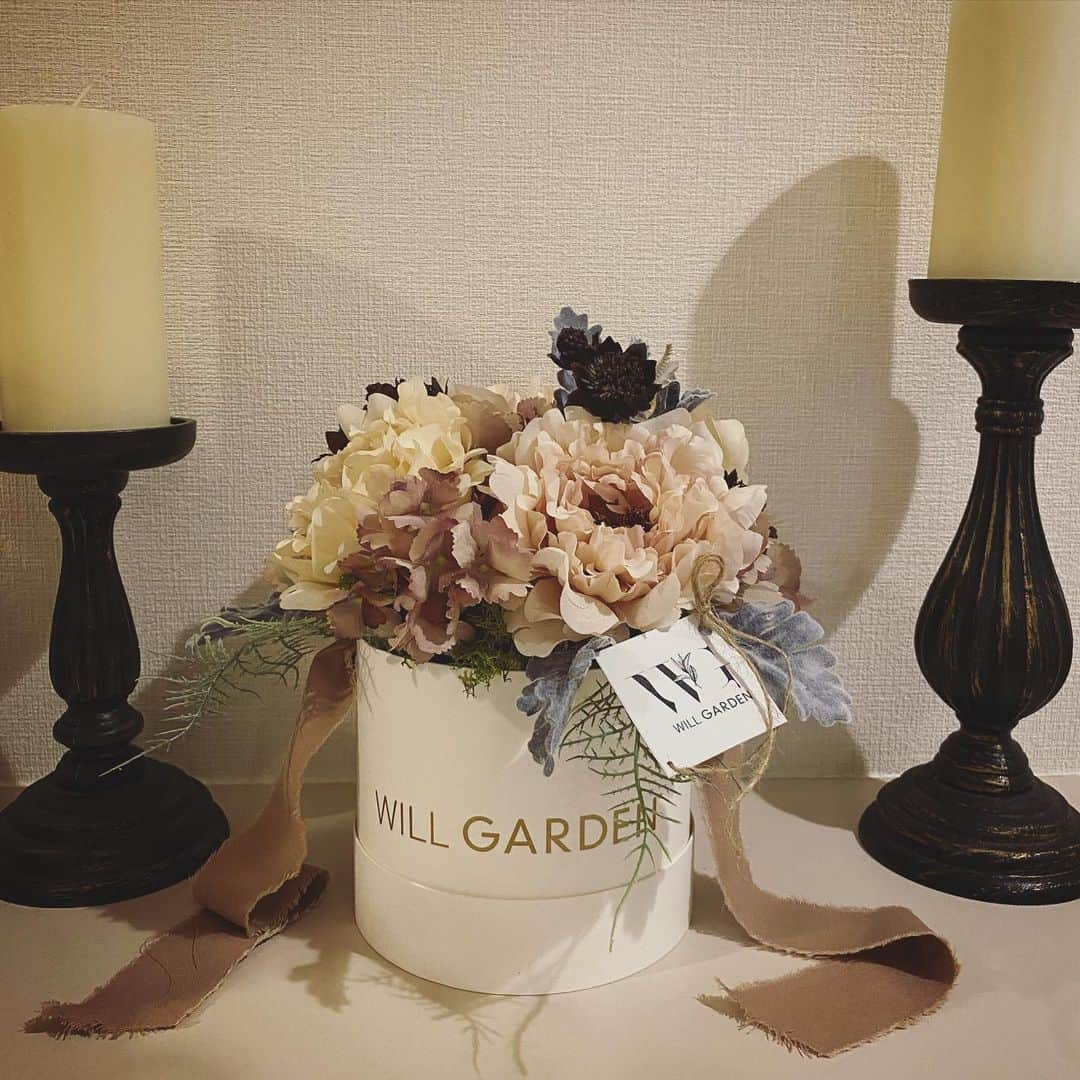 畑野ひろ子さんのインスタグラム写真 - (畑野ひろ子Instagram)「@willgarden_official  ピンクベージュのアーティフィシャルbox🤎  #flowers #life #lifestyle #artificialflower #boxflower #gift #willgarden」9月24日 21時07分 - hiroko_hatano_