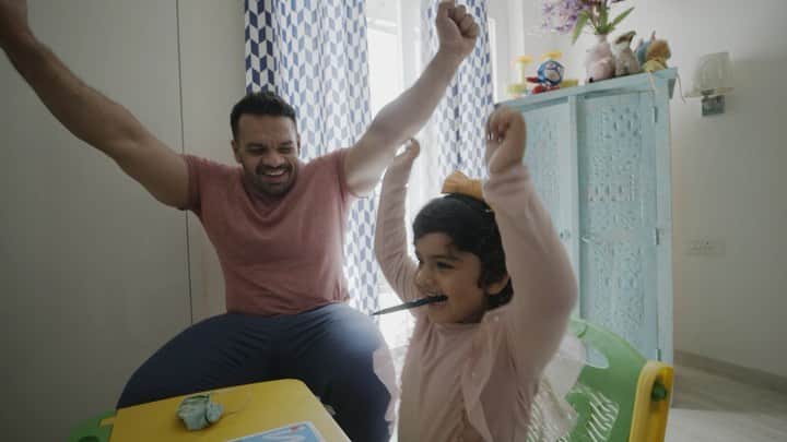 Gaurav Tanejaのインスタグラム：「A candid conversation with @cred_club  I realized after this conversation how badly I need to work on my financial skills. #flyingbeast」