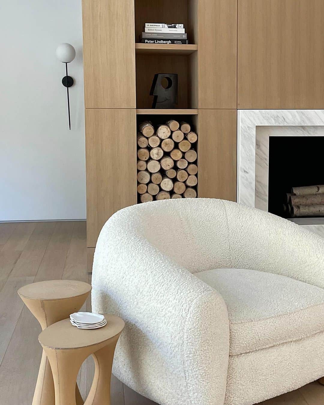 ソフィア・リッチーのインスタグラム：「Cozy spot. 🕊」