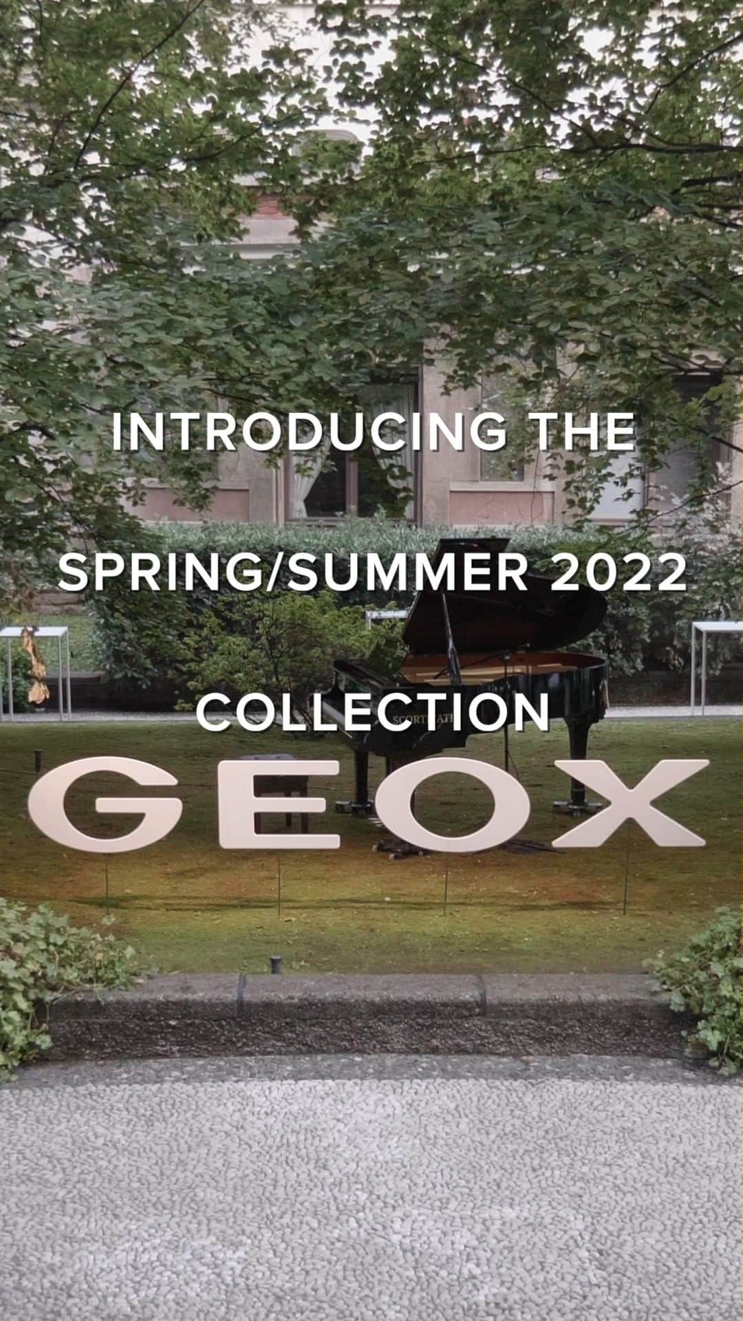 ジェオックスのインスタグラム：「Wow, what a beautiful event at the Milan Fashion Week!  Watch how our SS22 footwear and ready-to-wear collection has made its first public appearance at Palazzo Castiglioni, a fascinating location representing the Italian DNA that is intrinsic to Geox.  Thank you to all who made this possible, from the Geox team.」
