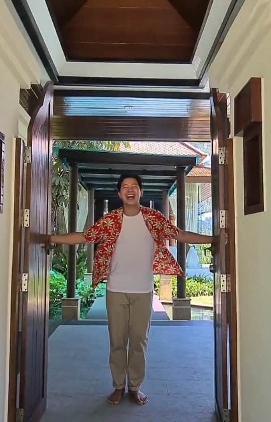 アイス・サランユーのインスタグラム：「Spa Pool villa @banyantreephuket #banyantreephuket  #banyantree #icesarunyuaroundtheworld #เที่ยวทั่วไทยกับไอซ์ศรัณยู」
