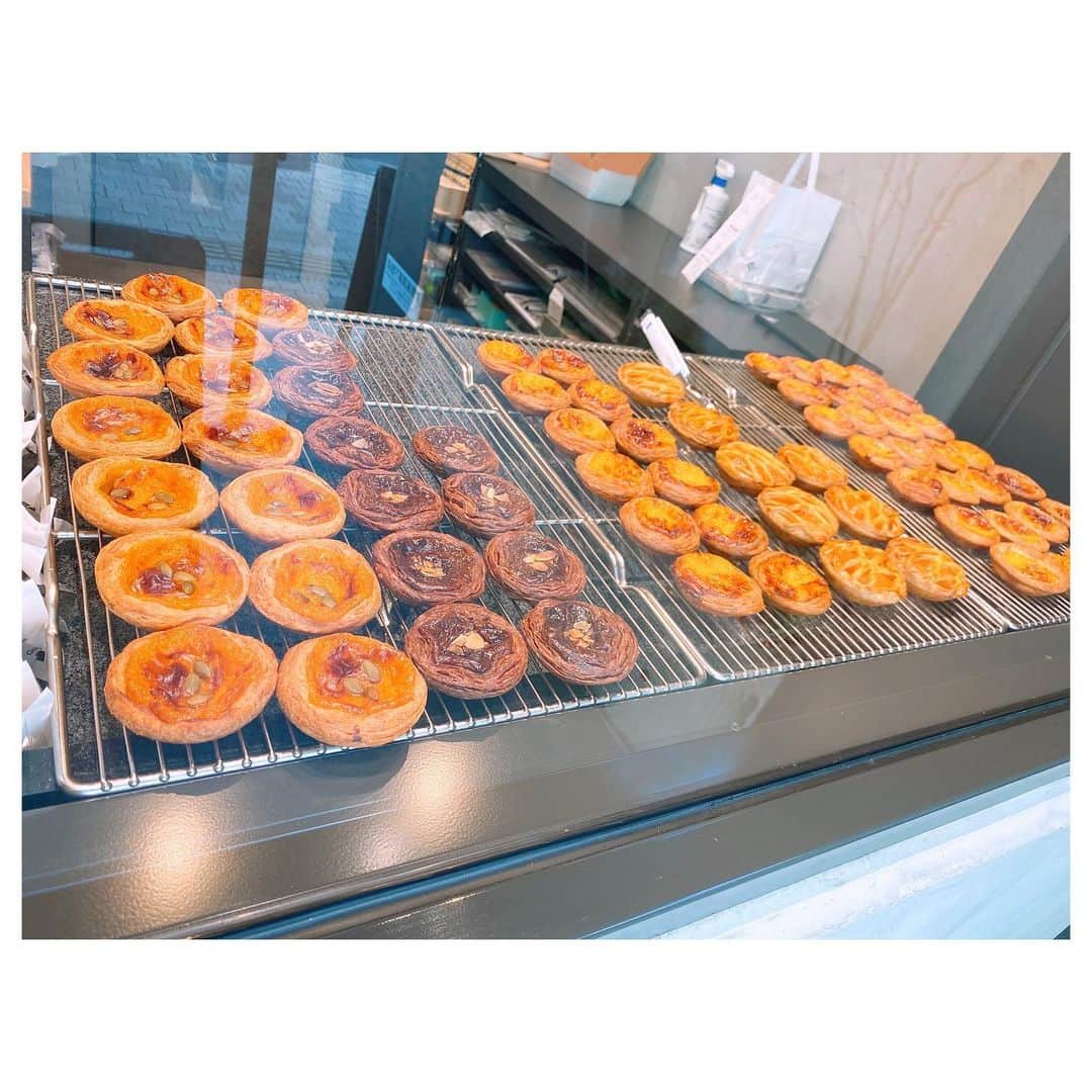 石井奏美さんのインスタグラム写真 - (石井奏美Instagram)「讃岐三白さんにはかぼちゃパイとアップルパイがあって、秋らしかったな🍁  かぼちゃ大好きなので、とっても美味しかったです🎃 ハロウィンシーズン沢山食べなくては。  お店は火曜-金曜営業だそうです💡  #香川#高松#高松カフェ」9月25日 12時33分 - ishii_kanami