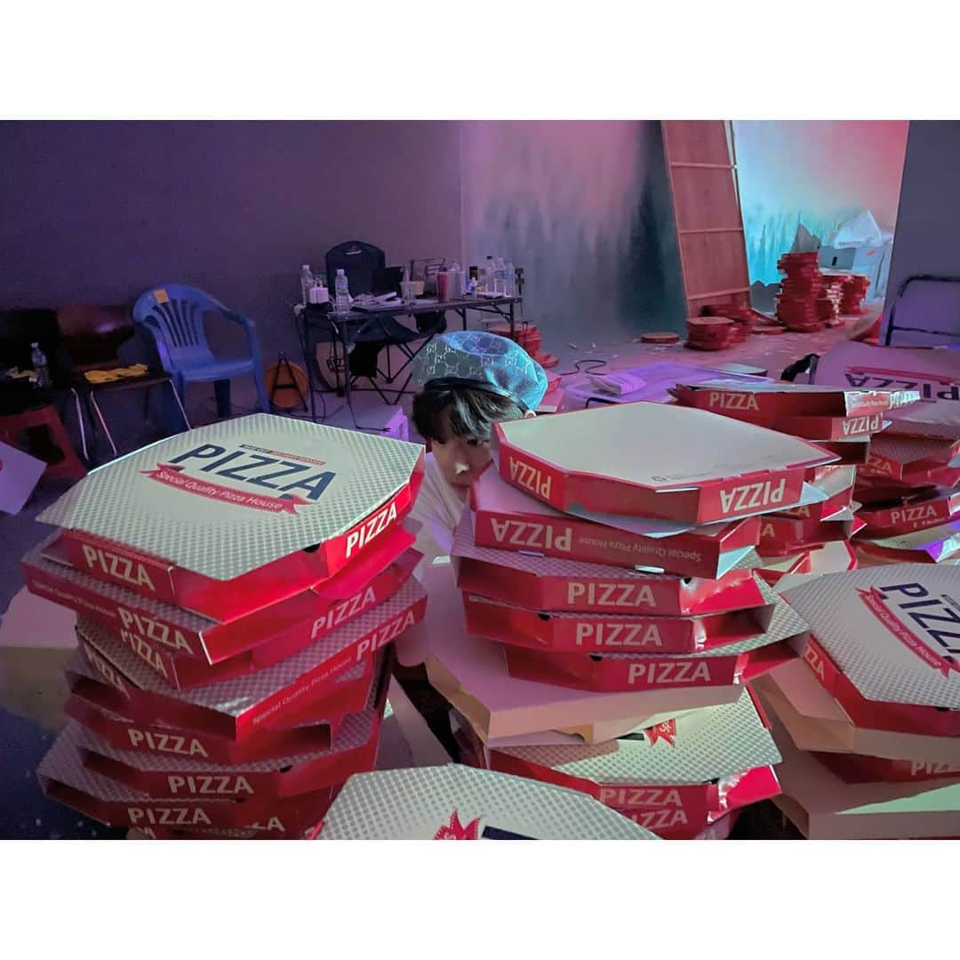 Stray Kidsさんのインスタグラム写真 - (Stray KidsInstagram)「포테이토 피자 먹구싶다...🍕  #승스타그램」9月25日 23時11分 - realstraykids