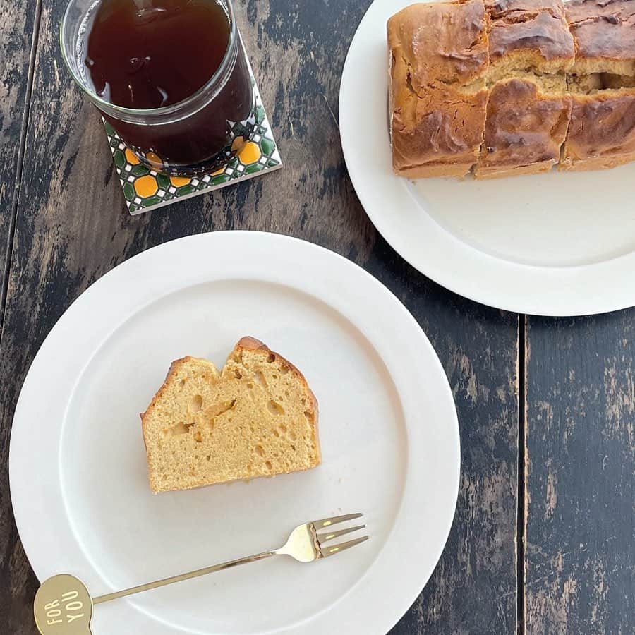 大野いとのインスタグラム：「手作りピーナッツクリームケーキ。🥜 実はピーナッツ大好きなんです。 美味しくできたー🥰 #ピーナッツケーキ」