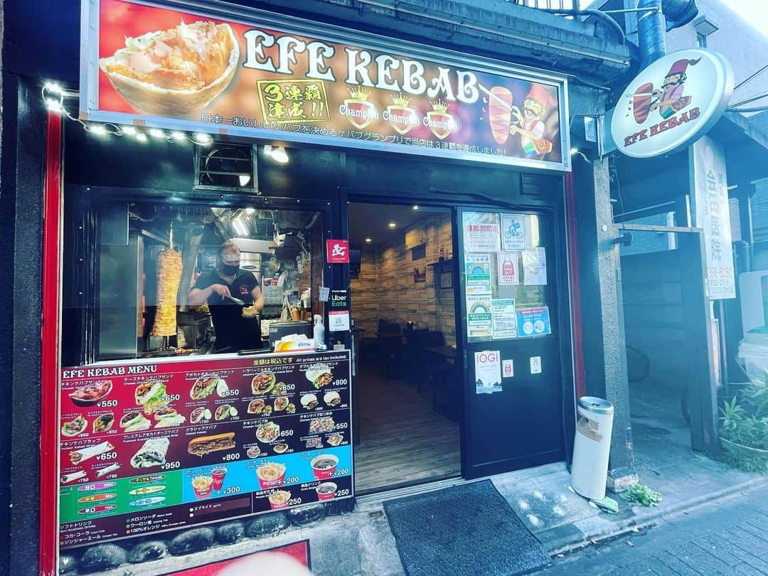 馬淵優佳さんのインスタグラム写真 - (馬淵優佳Instagram)「荻窪にあるEFE KEBAB🥙  実はこの近くにある病院で出産したんやけど、検診あるたびに毎回買ってた😂 つまり中期まで毎月、後期は毎週、入院中は毎日買ってきてもらってた(笑) でも全く飽きない💜 今も毎日食べたい🤫  ケバブグランプリ3連覇ってことに後々知ったけど、、、 めっちゃ美味しいのでお近くの方は是非。」9月25日 21時35分 - mabu0205